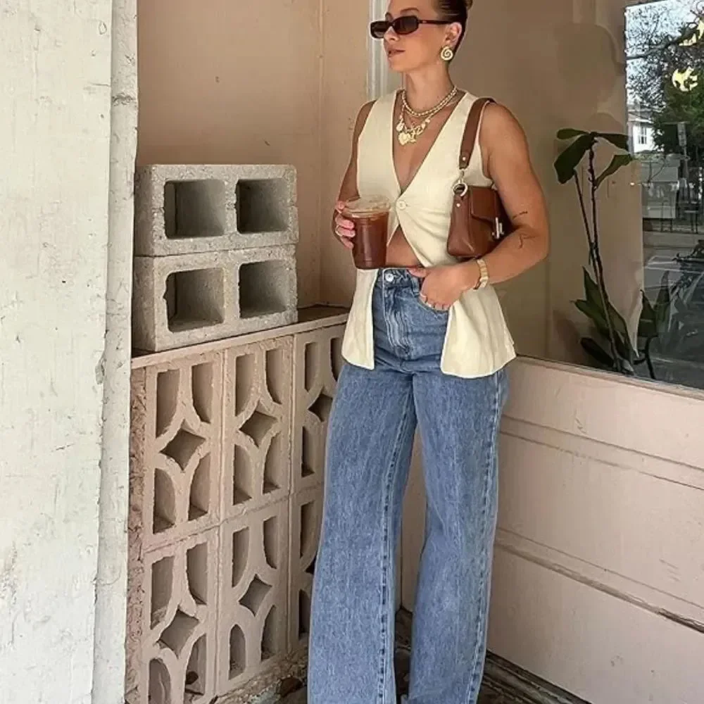 Vintage white sweater vest